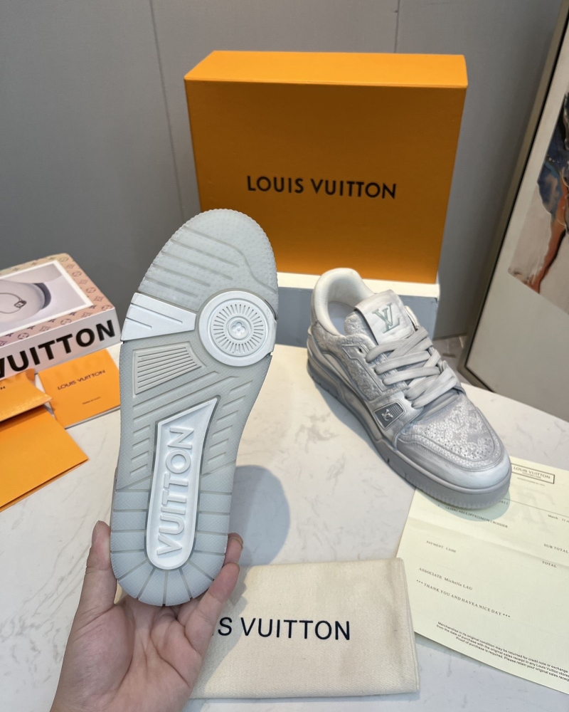 Louis Vuitton Sneakers